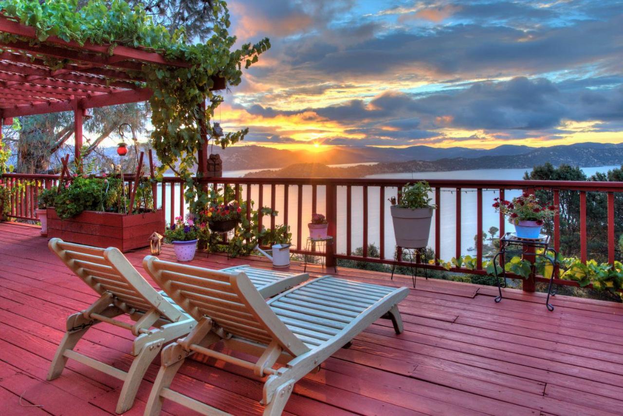 Spacious Kelseyville Home With Large Lakefront Deck! Exterior foto